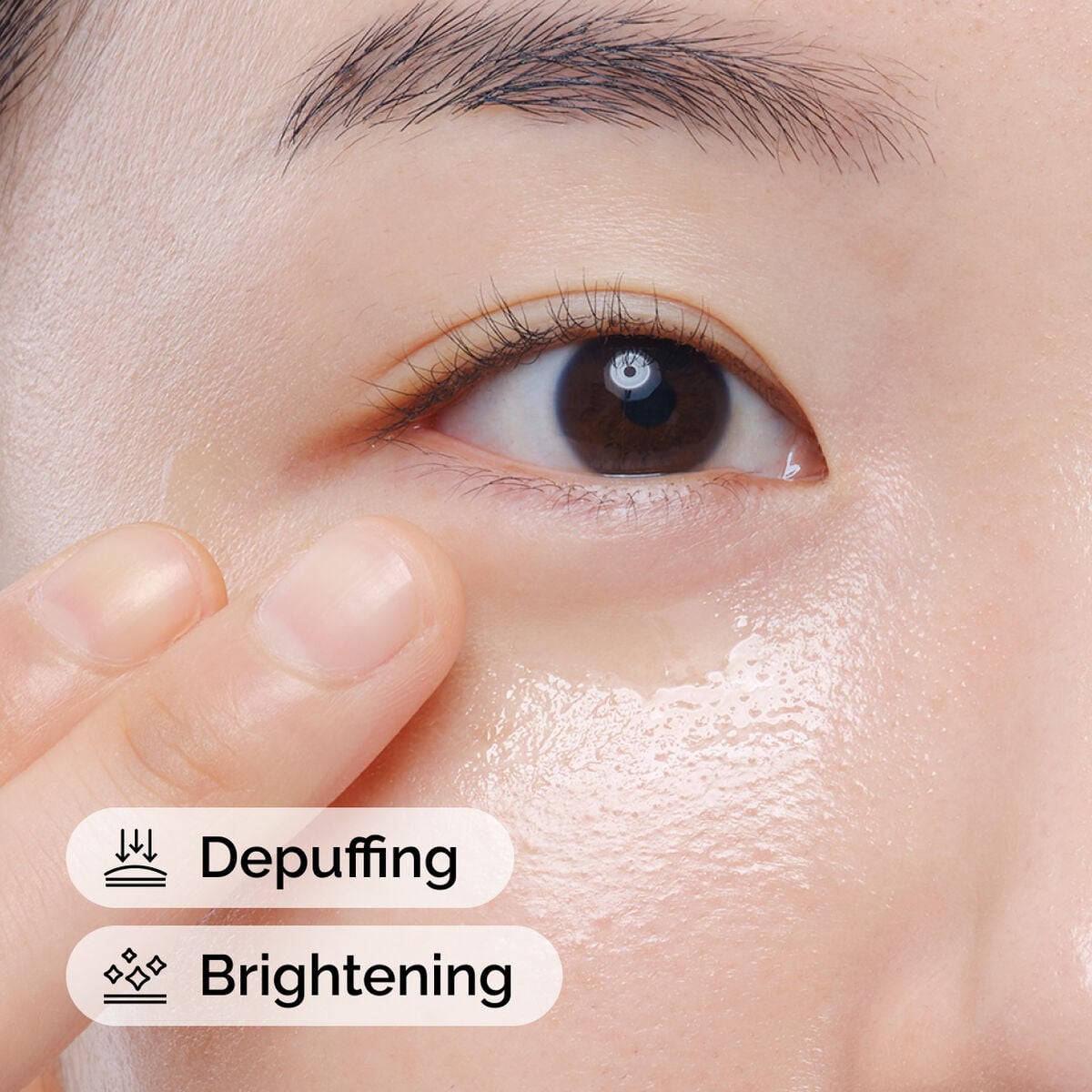 caffeine-solution-5-egcg-eye-serum-r0 ord-caffeine-solution-egcg-model-application-with-benefits.jpg