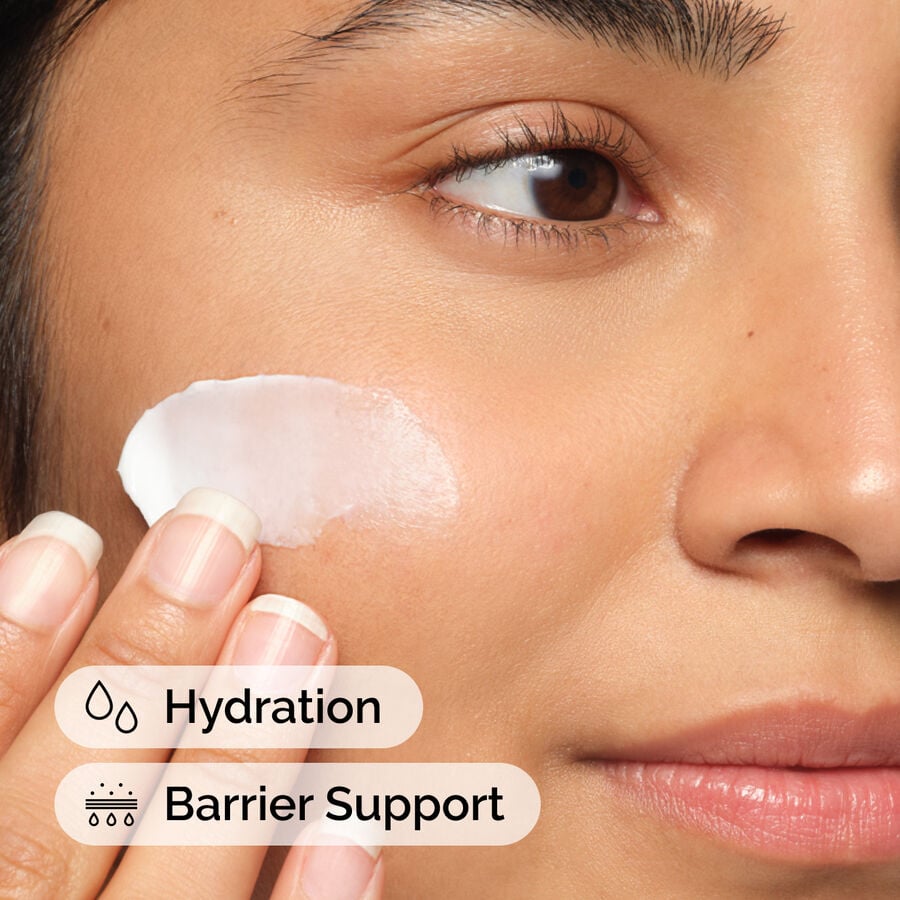 natural-moisturizing-factors-ha-f0 ord-natural-moisturizing-factors-ha-model-application-with-benefits.jpg